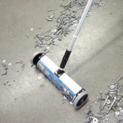 Magnet Source 15.5 In. Telescoping Push-Type Magnetic Mini Sweeper 35 Lb. Pull -DeWALT Outlet 5701eac8 1f3f 4e88 88cc b5b7800e438c