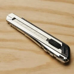 Stanley FatMax 8 In. Retractable Snap Knife Black/Silver 1 Pk -DeWALT Outlet 59cdded5 1493 4721 95e0 ffbffd64f6db