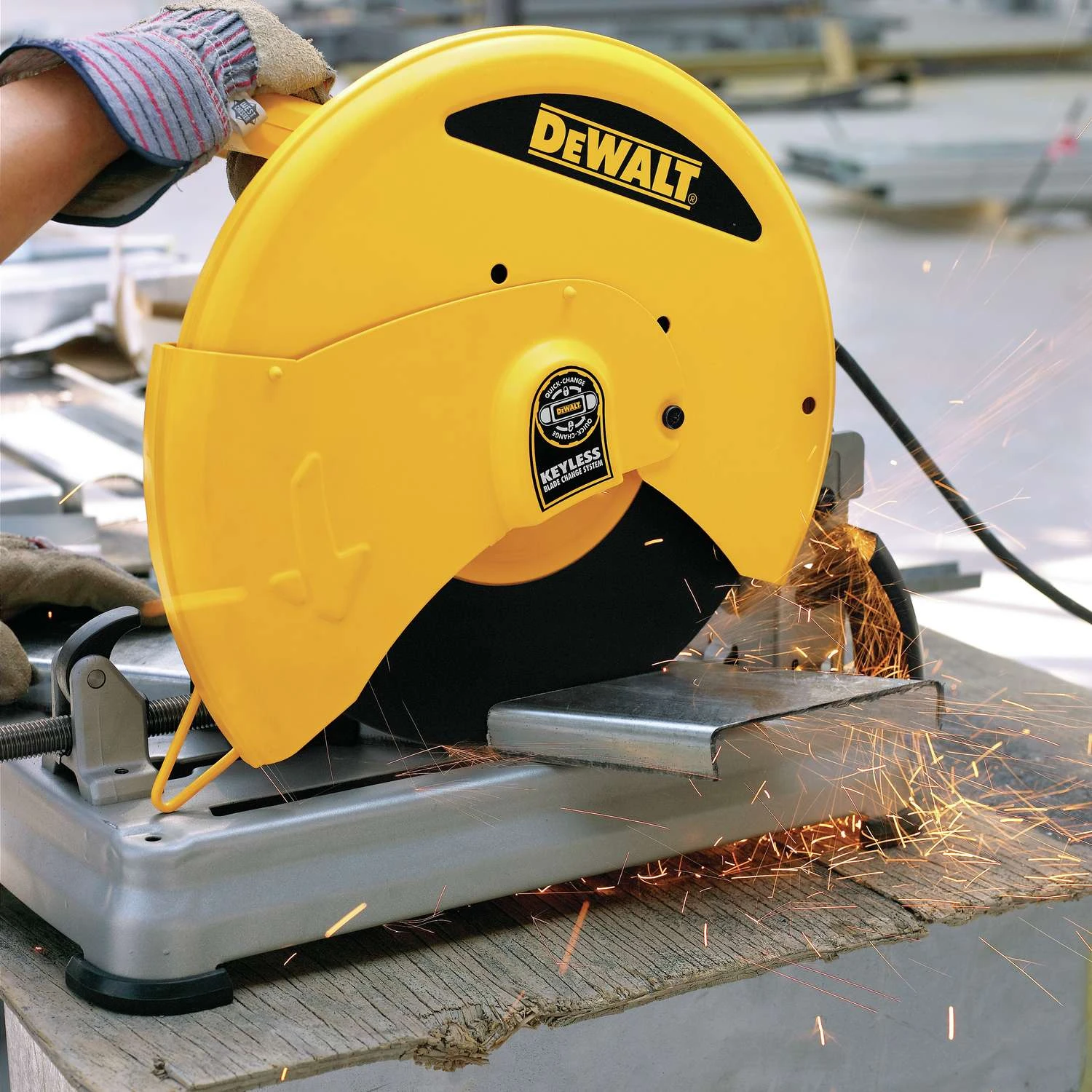 DeWalt 15 Amps Corded 14 In. Chop Saw 9 DeWalt 15 Amps Corded 14 In. Chop Saw - Image 7